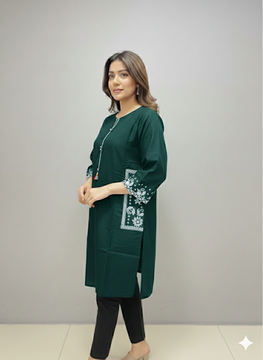 St014- Double Pocket Top