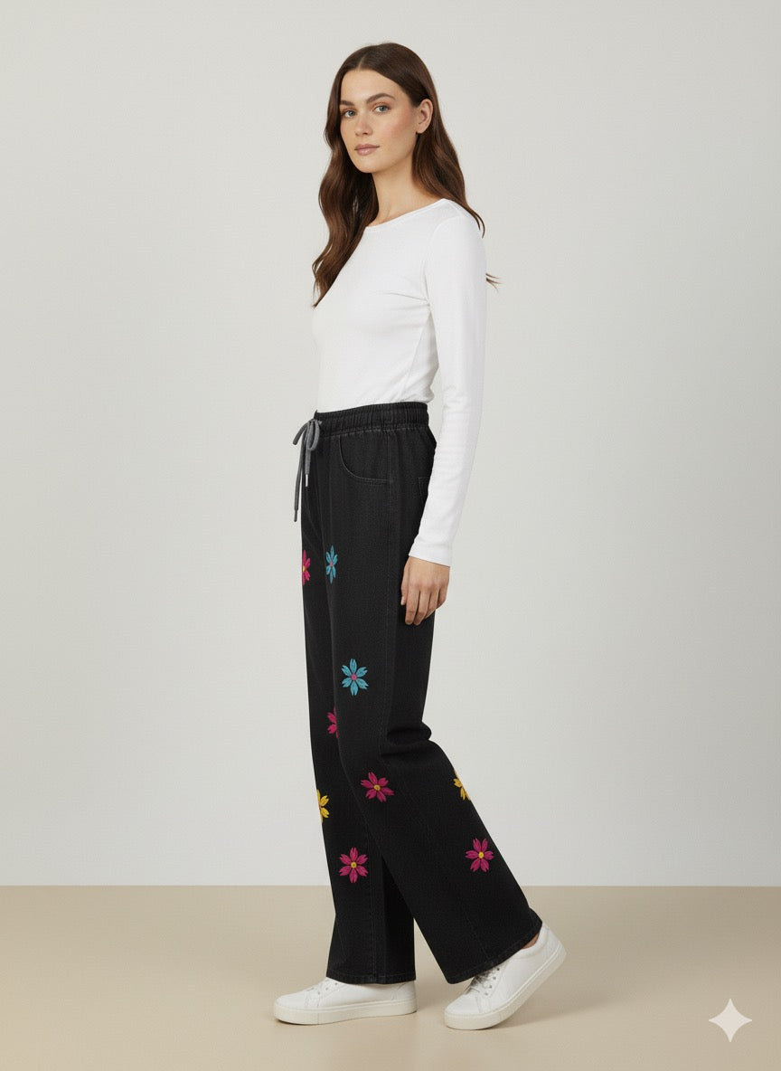 Flower Embroidered Baggy Jeans