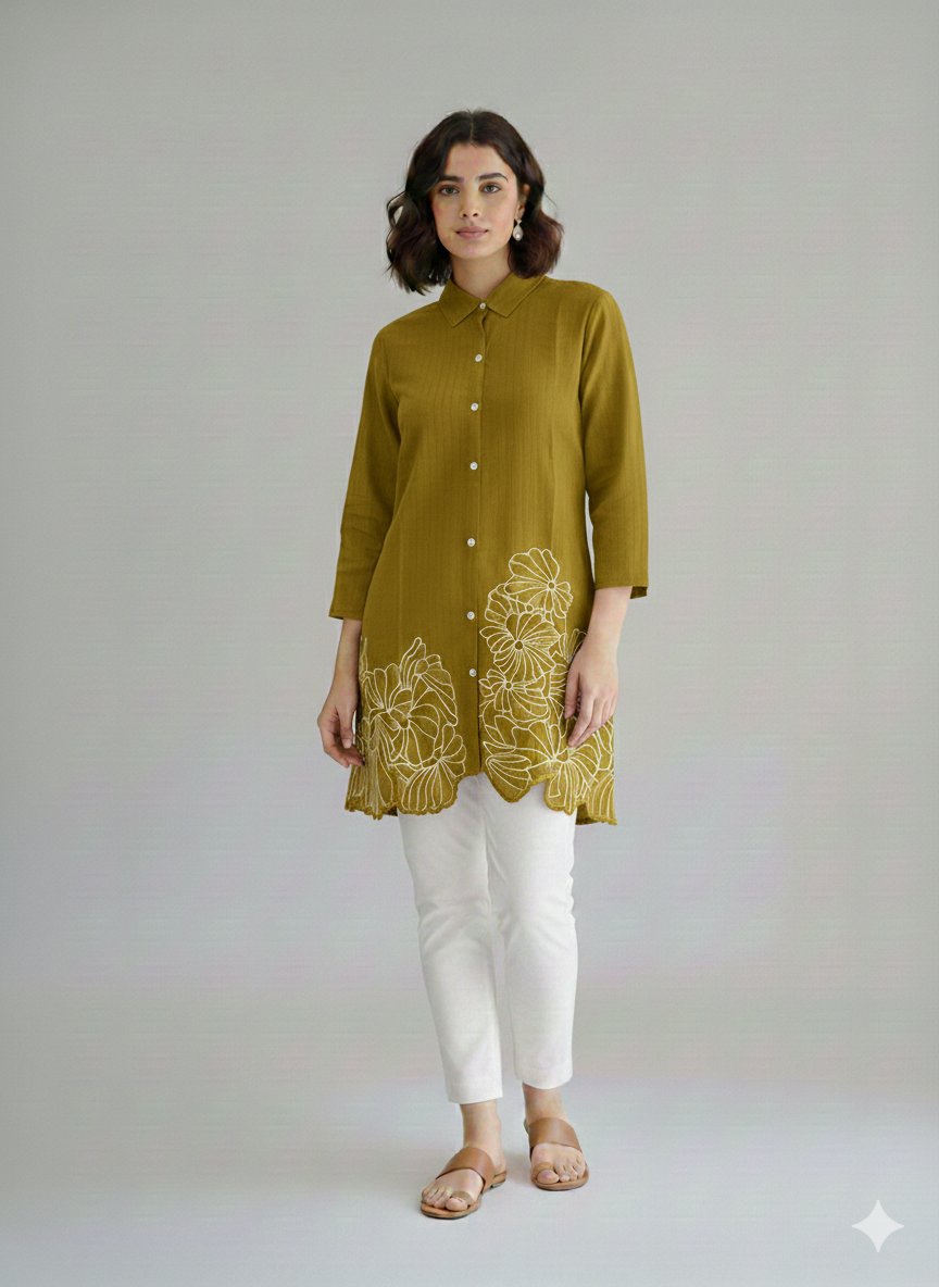 St117- Daman Embroiderd Top