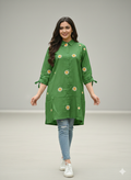 St120-Sunflower Collar Tail Top